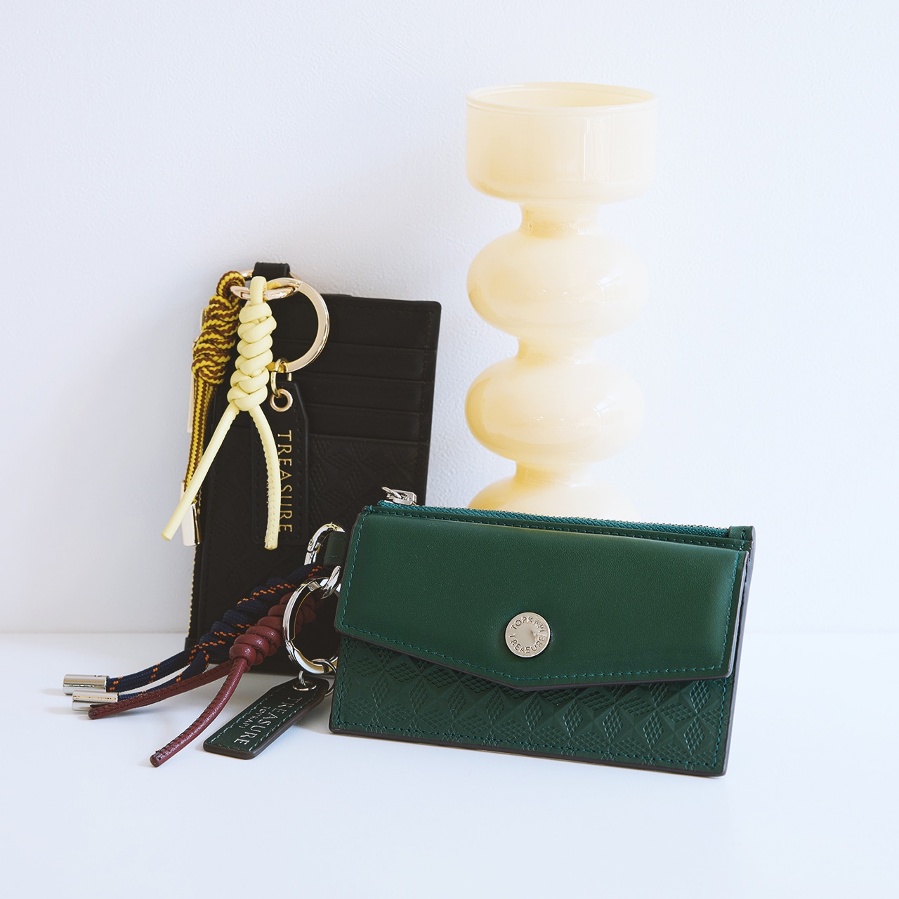 【TREASURE TOPKAPI】スムースレザー 幾何柄 フラグメントケース