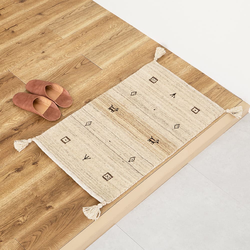 ギャッベマット LORRI BUFF 無染色 BE 45×75cm 【直送品】 返品・キャンセル・他商品と同時購入は不可