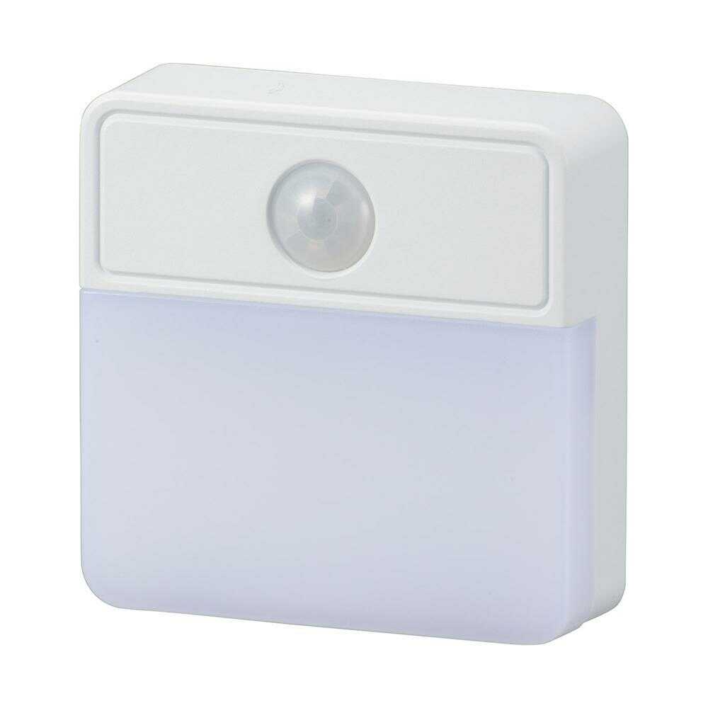 オーム電機 薄型LEDナイトライト 明暗人感センサー 電球色