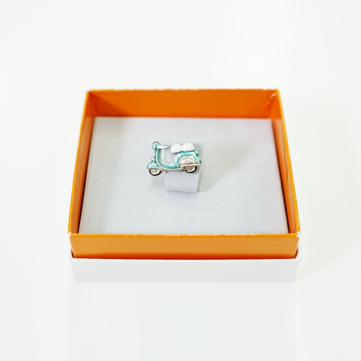 ラペルピン ゴルフ スクーター 57001120