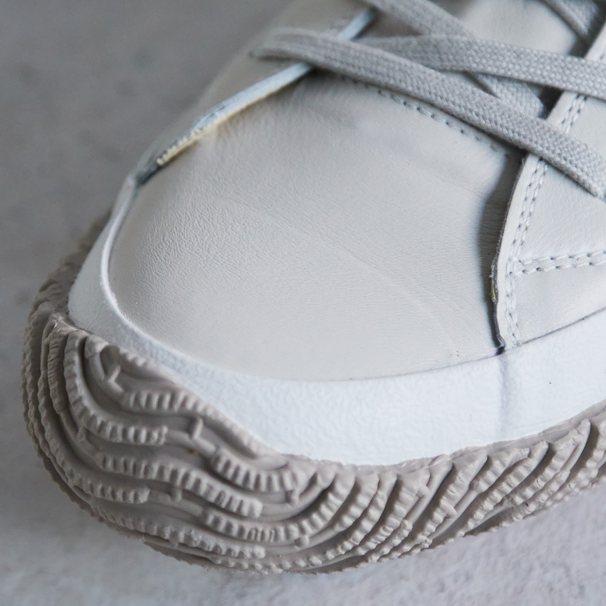 SPINGLE(スピングル) SP-110 Ivory XSサイズ(22.5cm)