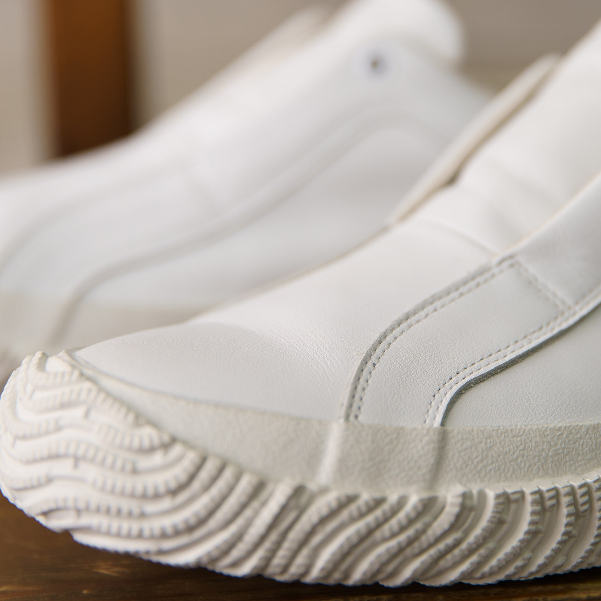 SPINGLE(スピングル) SP-166 White Lサイズ(26.5cm)