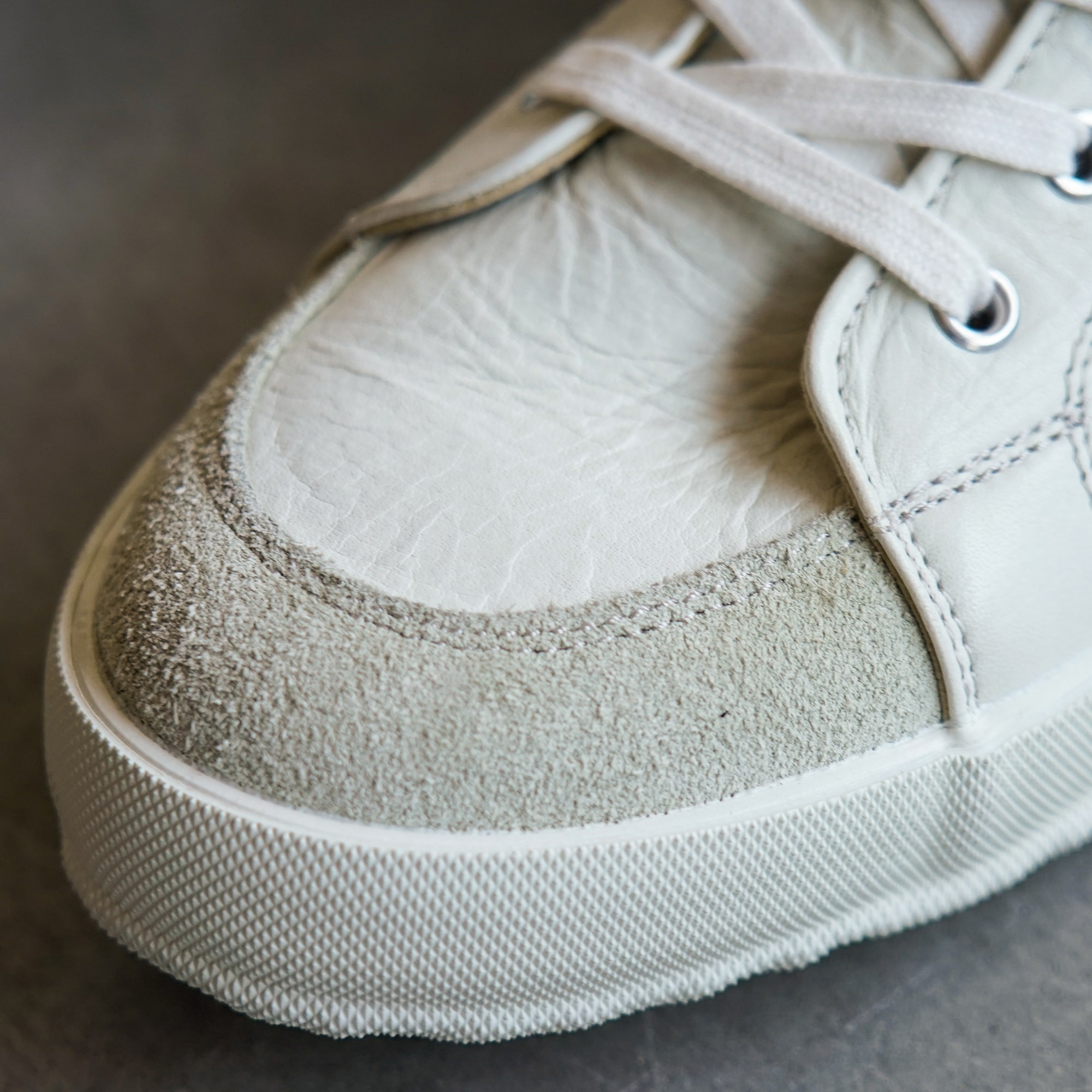 SPINGLE(スピングル) SP-356 White Lサイズ(26.5cm)