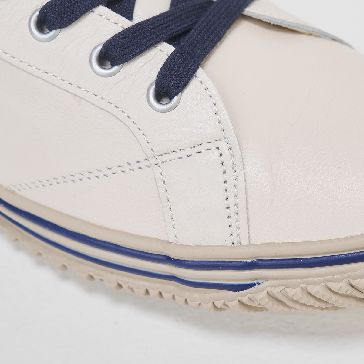 SPINGLE(スピングル) SP-442 White/Navy Lサイズ(26.5cm)