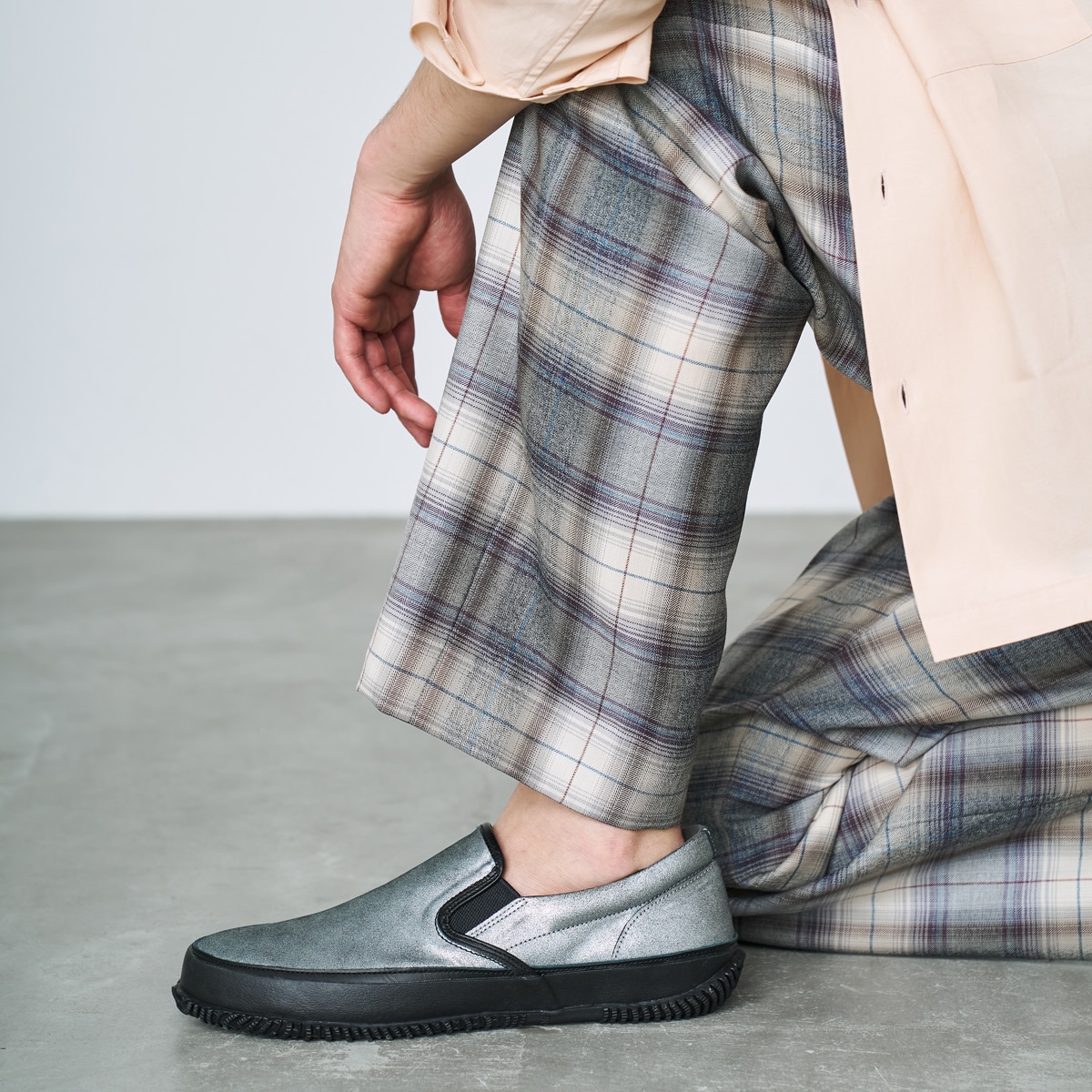 SPINGLE(スピングル) SP-1059 Gunmetal Lサイズ(26.5cm)