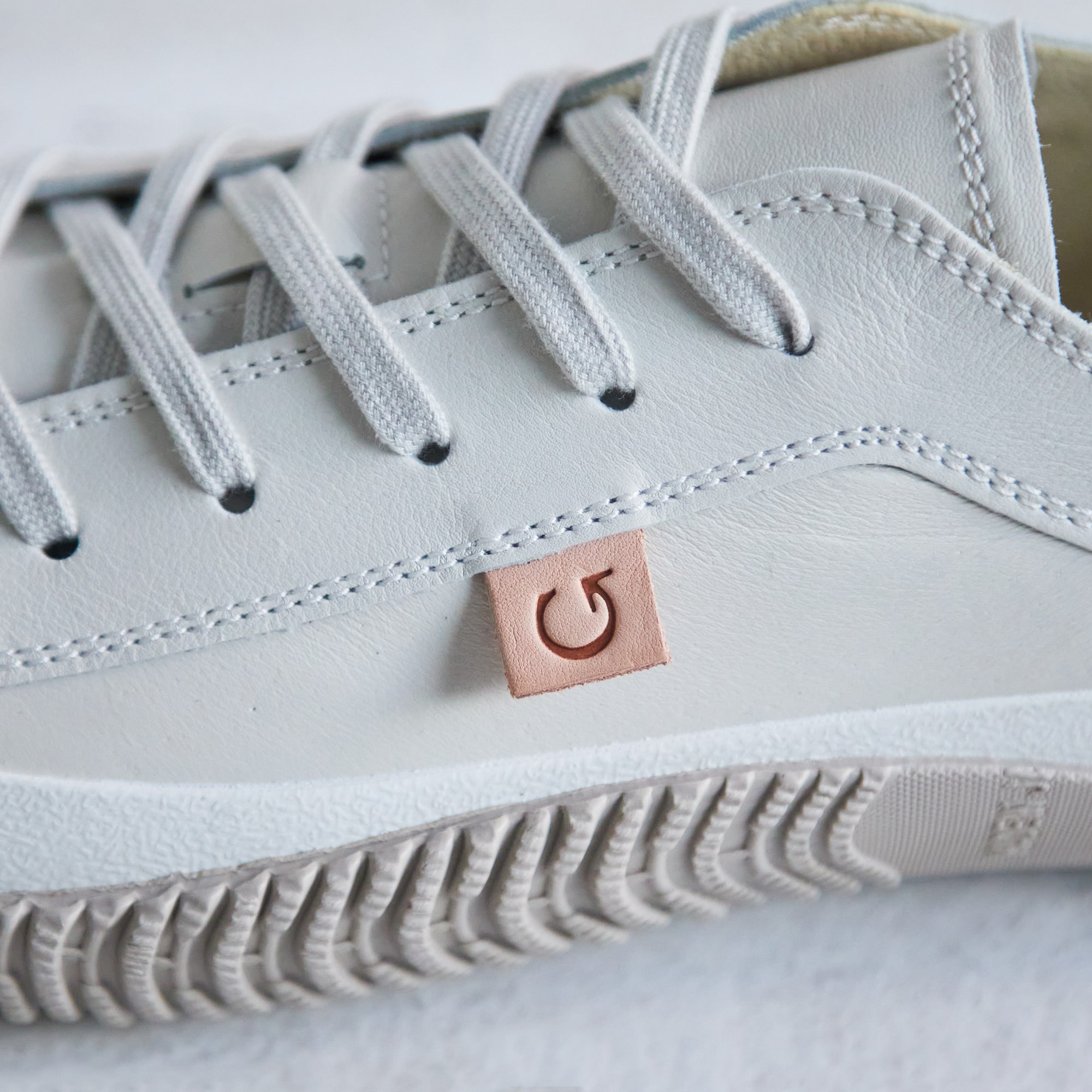 SPINGLE(スピングル) SP-110 Ivory XSサイズ(22.5cm)