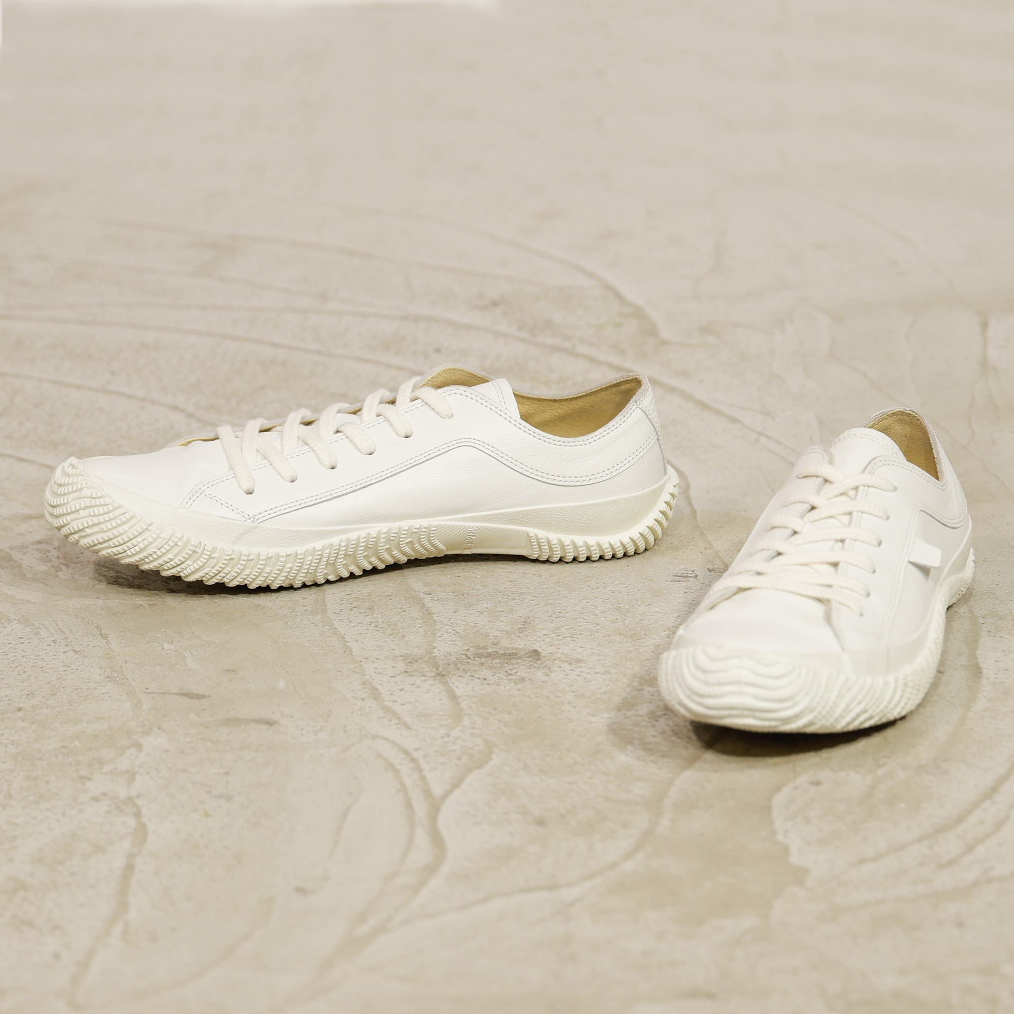 SPINGLE(スピングル) SP-110 White XSサイズ(22.5cm)