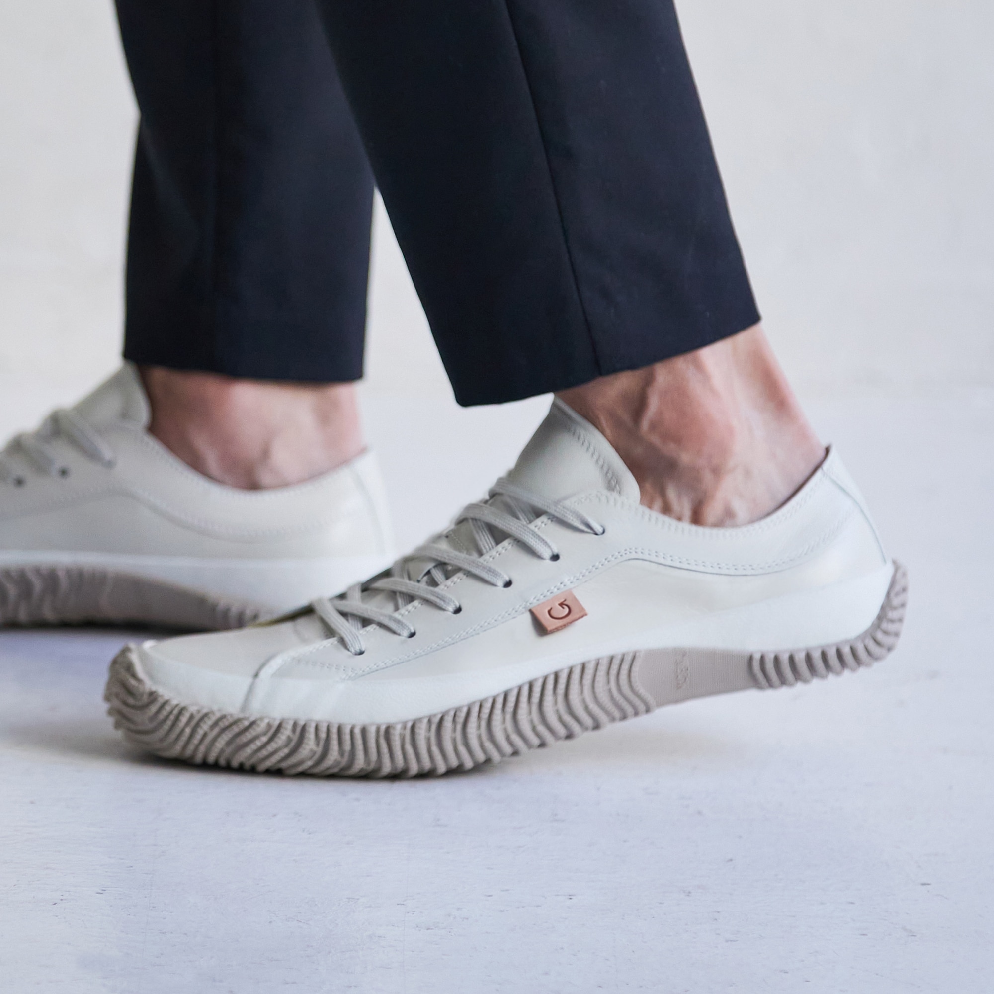 SPINGLE(スピングル) SP-110 Ivory XSサイズ(22.5cm)