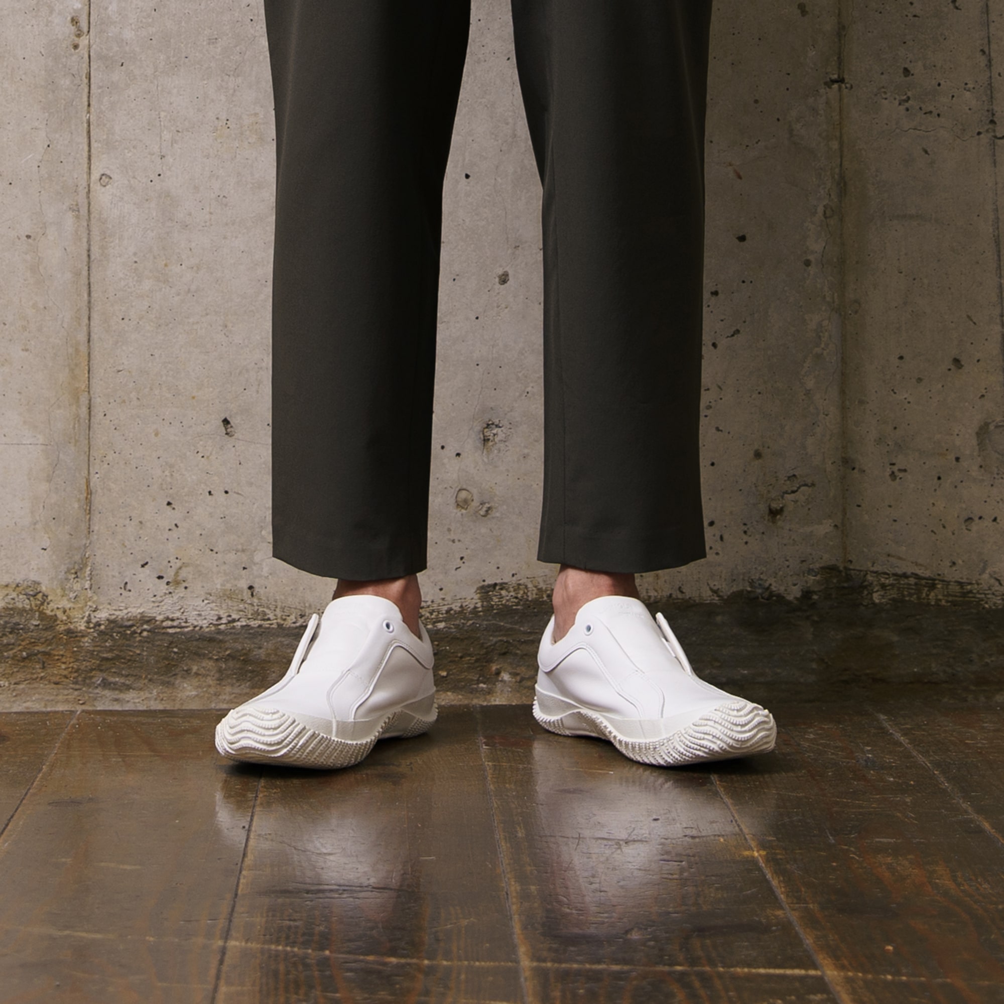 SPINGLE(スピングル) SP-166 White Lサイズ(26.5cm)