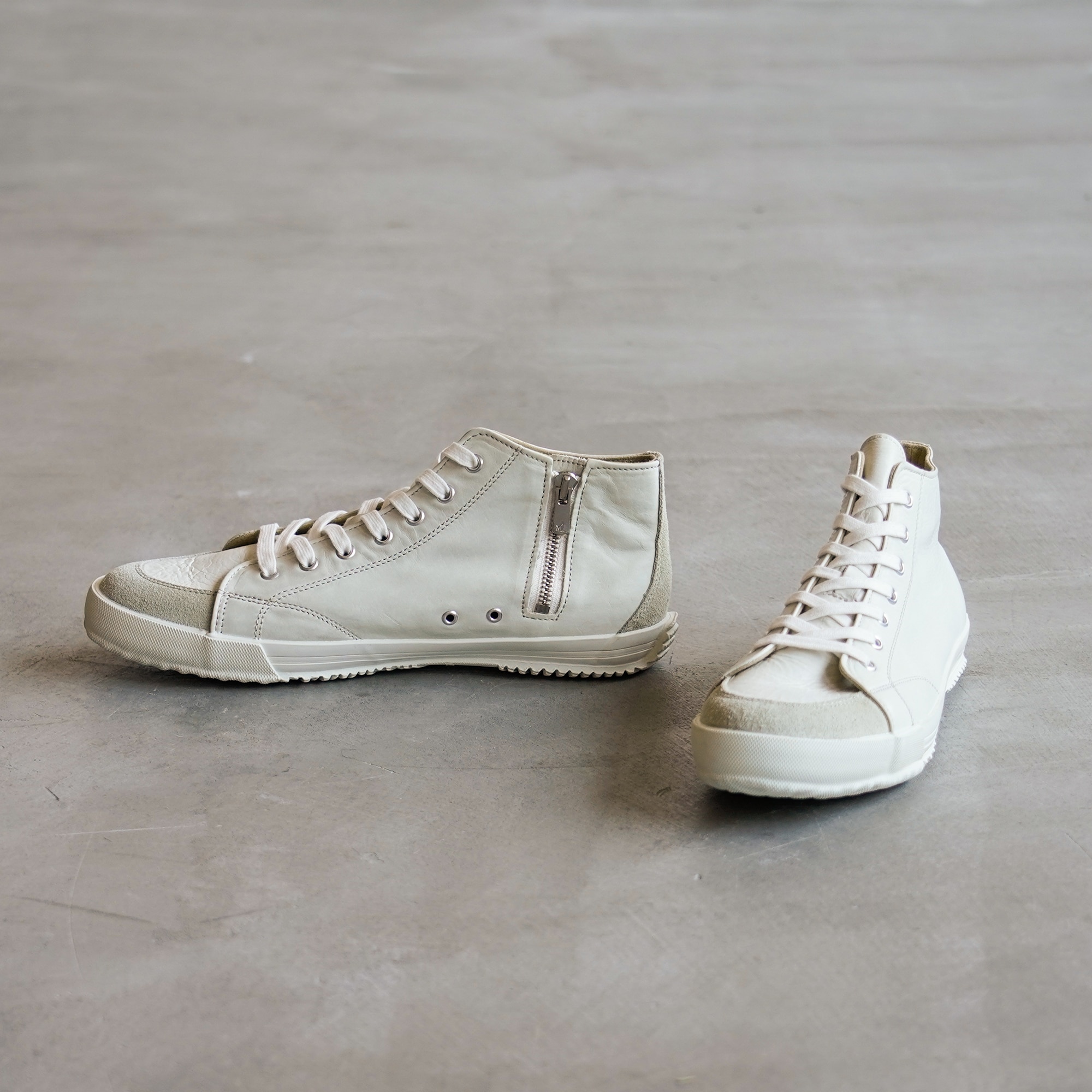 SPINGLE(スピングル) SP-356 White Lサイズ(26.5cm)