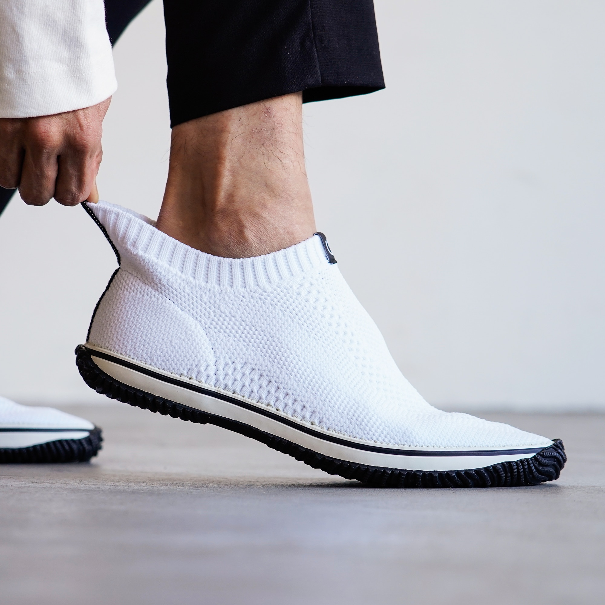 SPINGLE(スピングル) SP-528 White/Black Lサイズ(26.5cm)