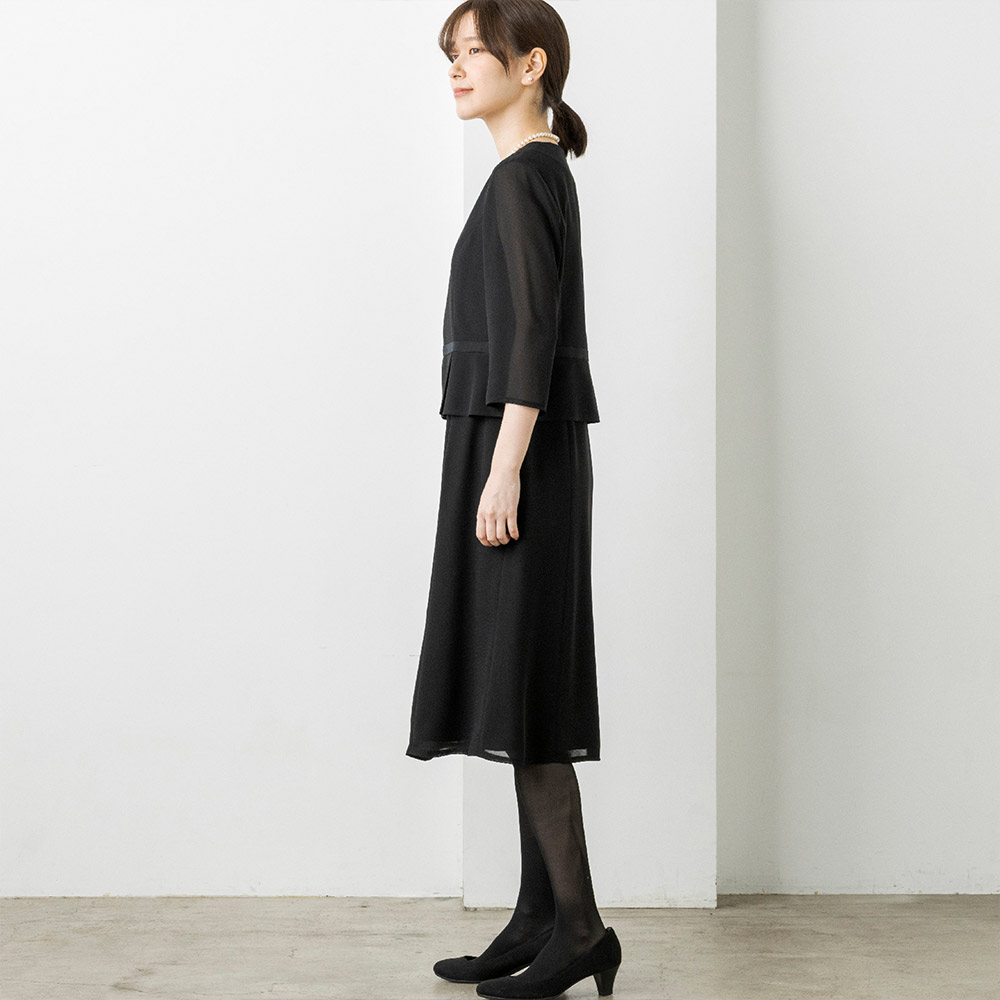 【東京ソワール】ノーカラーデザイン前開きファスナーウォッシャブルワンピース ブラック 13号