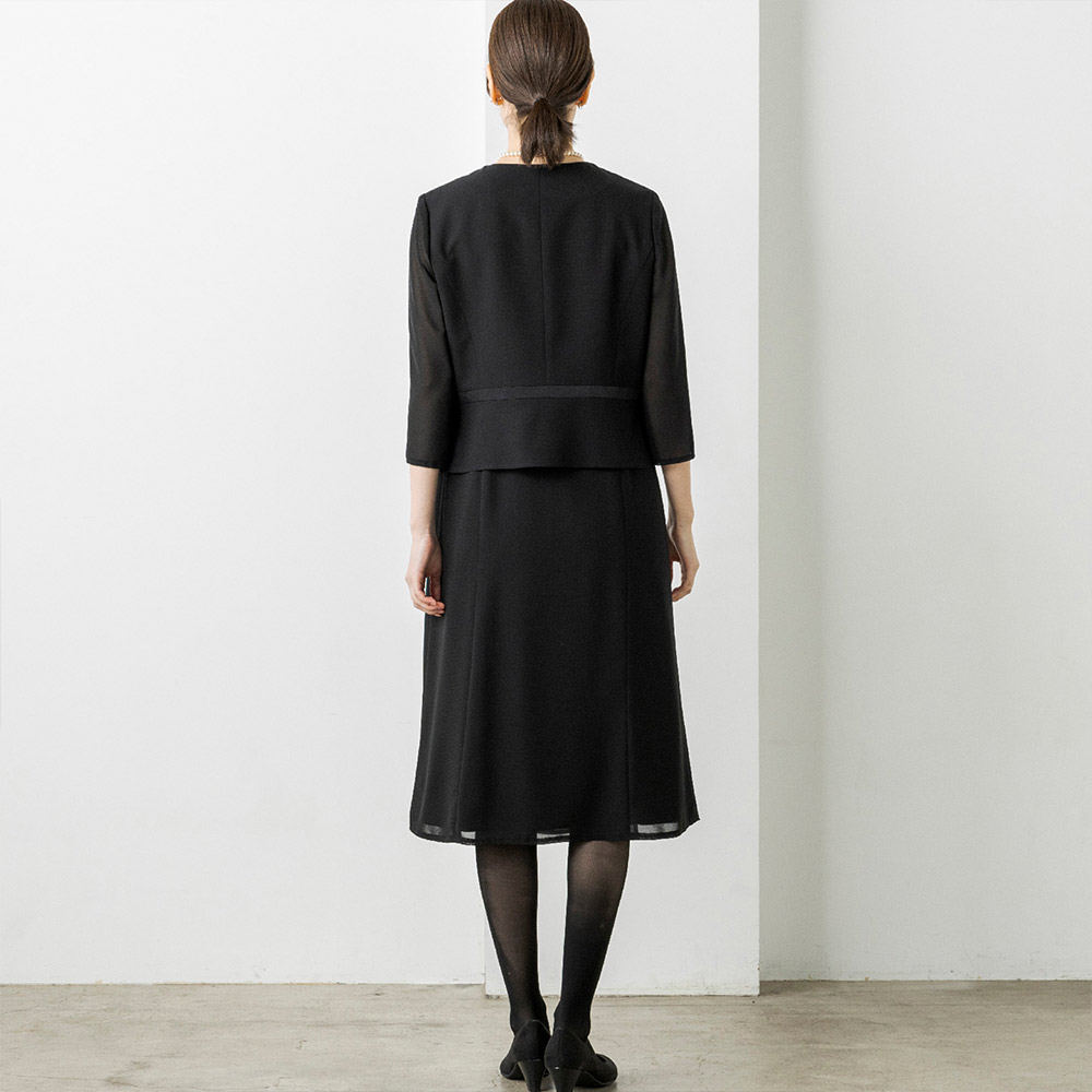 【東京ソワール】ノーカラーデザイン前開きファスナーウォッシャブルワンピース ブラック 13号