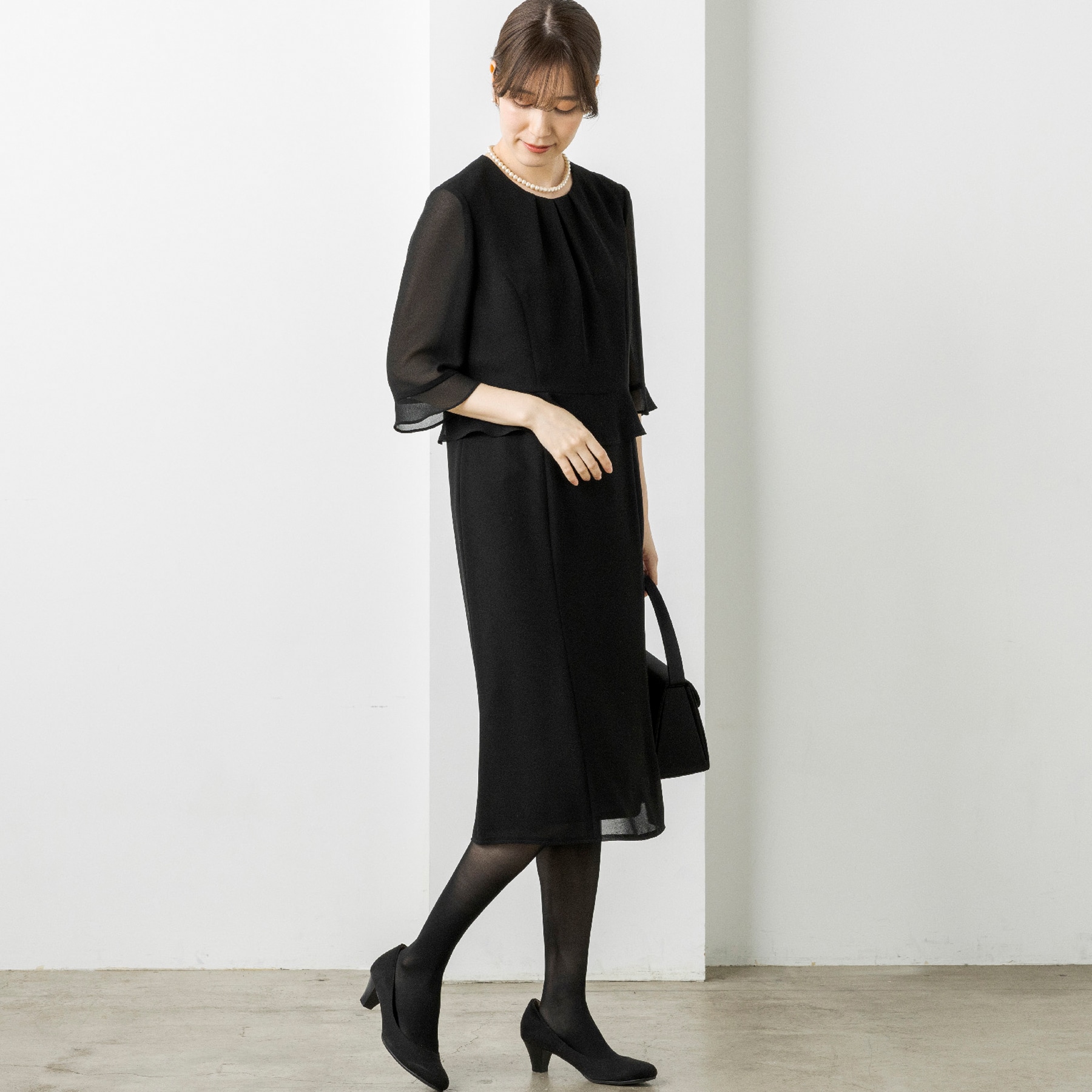 【東京ソワール】通気性抜群 洗えるブラックフォーマルワンピース ブラック 13号