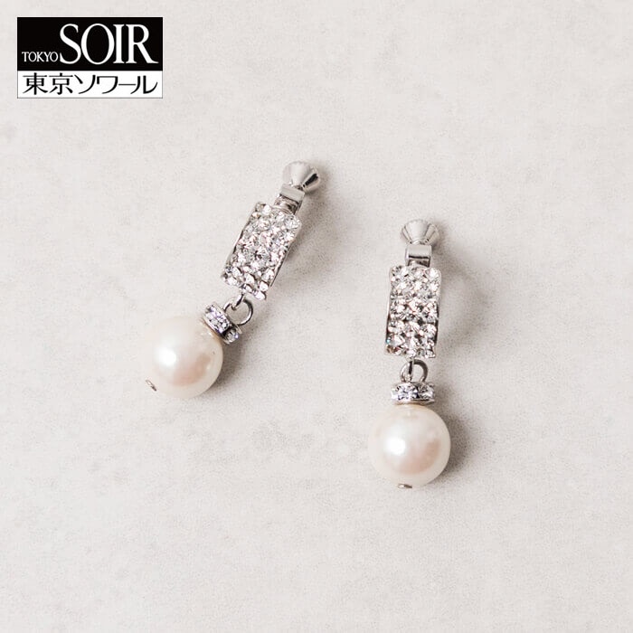 【東京ソワール】日本製 パールが揺れる、エレガントイヤリング