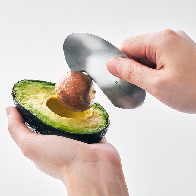 アボカドカッター EAトCO いいとこ Muku ムク avocado cutter ステンレス製 AS0055 日本製 フルーツカッター 皮むき 柑橘類 オレンジ アボカド 種取り 食洗器対応 ヨシカワ イイトコ キッチンツール 調理器具 【ゆうパケットなら送料無料】