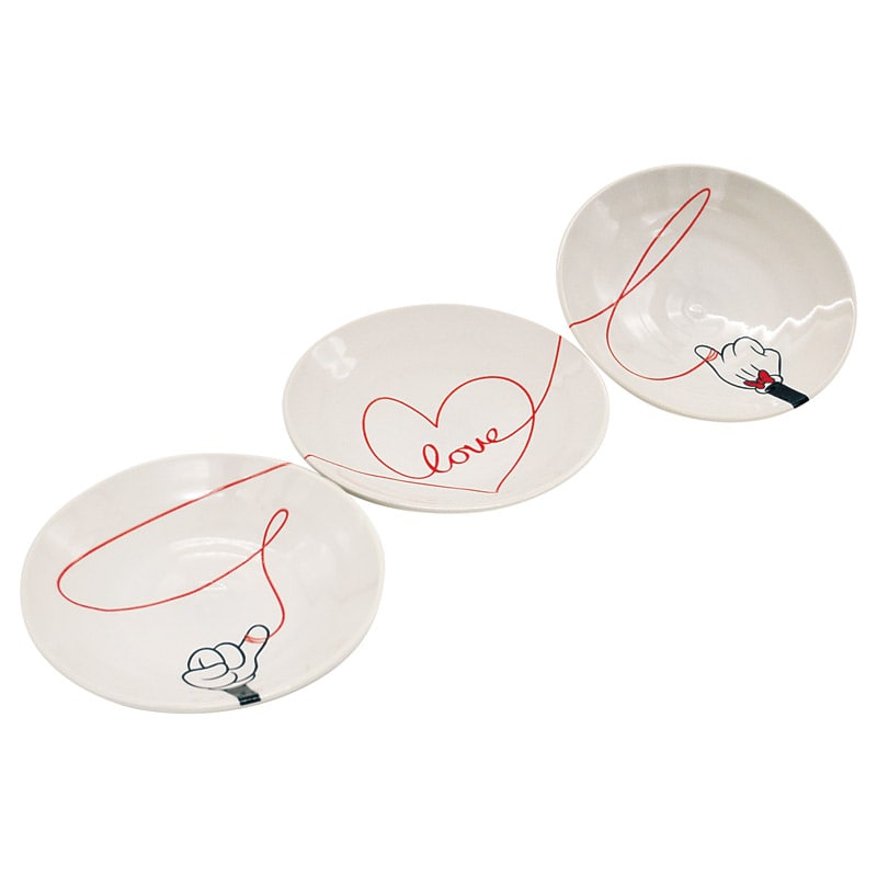 ディズニーキャラクター ラブイズ 中皿セット ／皿・プレート 食器 キッチン用品 ギフト プレゼント プチギフト 祝い お年賀 御年賀 2026 送料無料 人気 年始挨拶 バレンタイン チョコ 以外 子供 友達