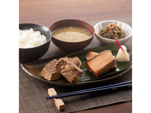 【新潟】ご贈答でも喜ばれる お肉とお魚の焼漬 4点詰合せ ZB3(匠の焼漬さけ×1袋、匠の焼漬さば×1袋、豚肩ロース×1袋、鶏もも×1袋)