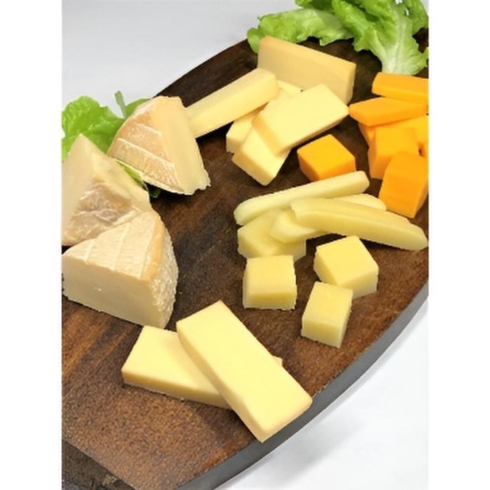 【秋田】燻製専門店「岩城の燻製屋チャコール」のスモークチーズ4種味比べセット