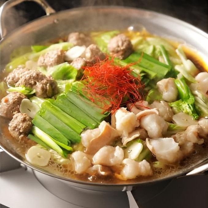 【北海道】ご贈答で喜ばれる 十勝豊西牛 もつ鍋ギフト こく旨醤油(生ホルモン250g×2、鍋用牛つみれ200g×1、醤油スープ350g×2、鍋用ラーメン80g×2)