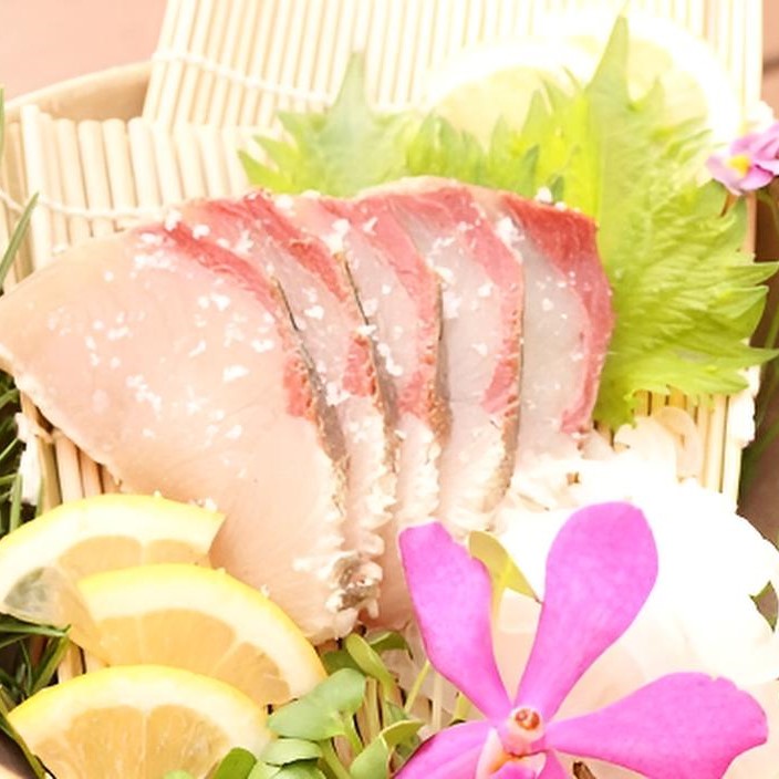 【高知】高知県産 手焼きした「ブリの藁焼きたたき」セット 600g(土佐の天日塩付き)