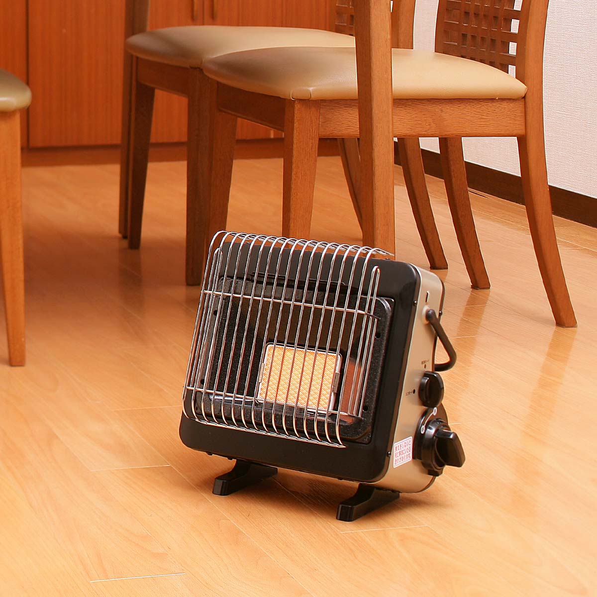 イワタニ Iwatani 岩谷 カセットガスストーブ ポータブル 『マイ暖』 CB-CGS-PTB