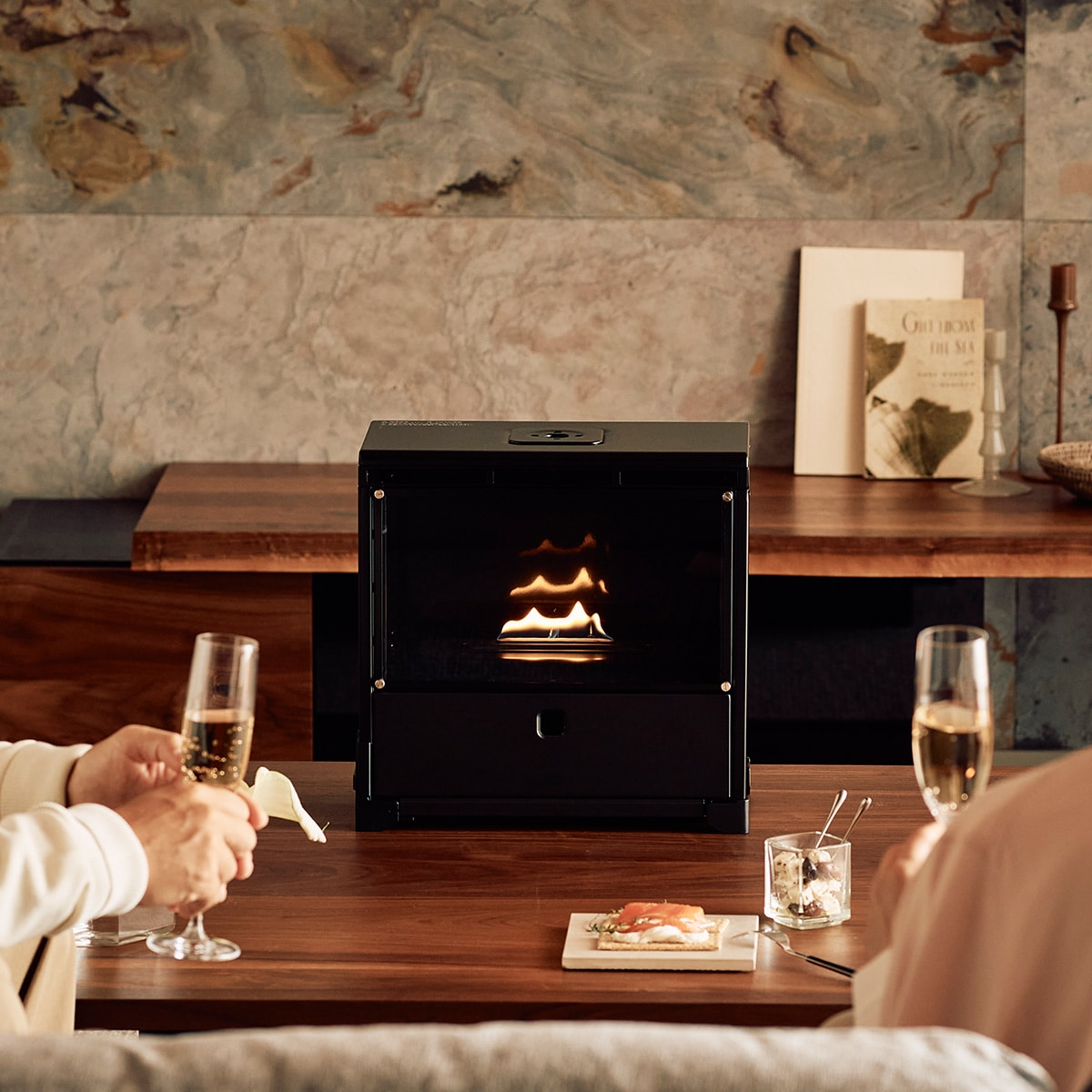 イワタニ Iwatani 岩谷 カセットガス暖炉 MY DANRO CB-MDR-1 ブラック マイ暖炉 MY暖炉 ブラック