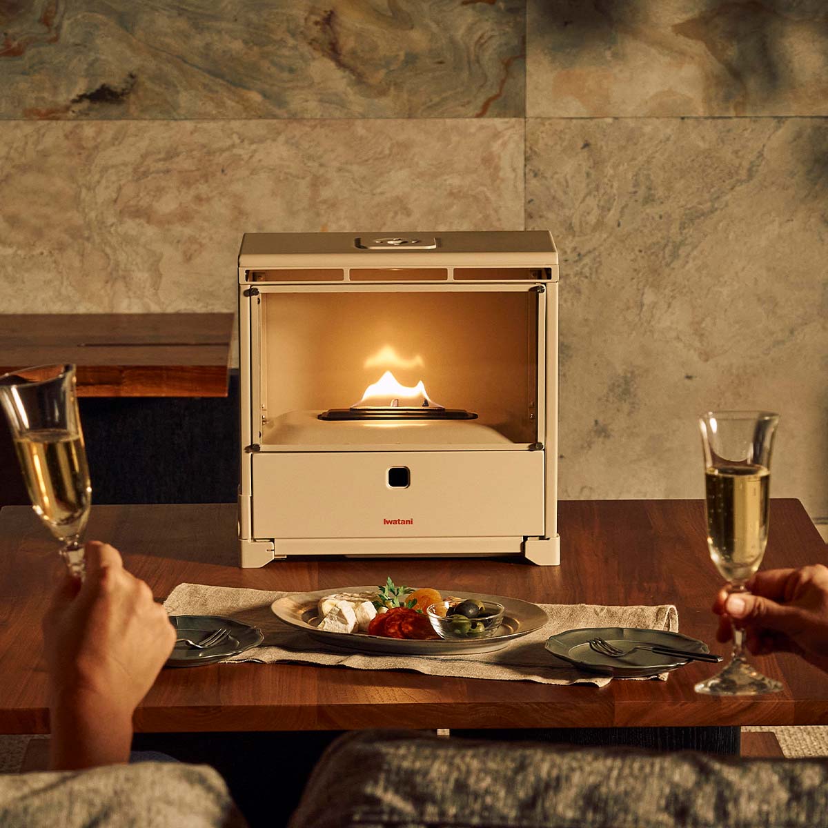 イワタニ Iwatani 岩谷 カセットガス暖炉 MY DANRO CB-MDR-1 ブラック マイ暖炉 MY暖炉 ブラック