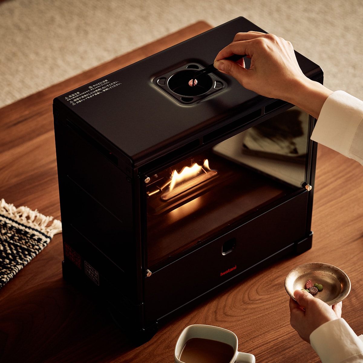 イワタニ Iwatani 岩谷 カセットガス暖炉 MY DANRO CB-MDR-1 ブラック マイ暖炉 MY暖炉 ブラック