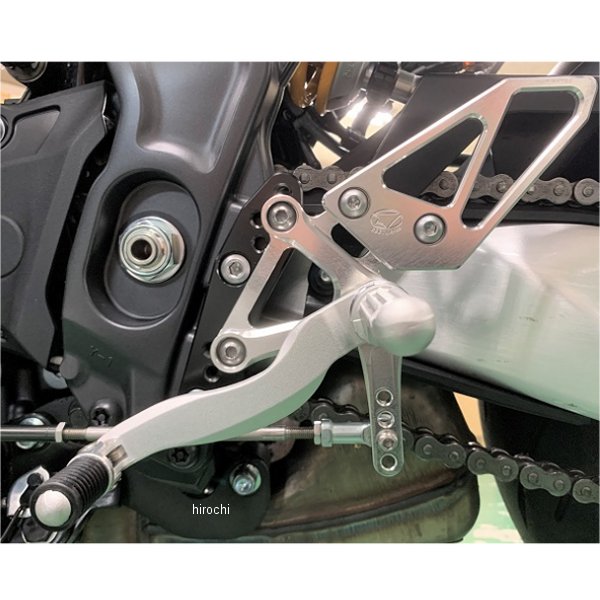 0111-Y56-20 ビート BEET バックステップ 固定式 21年以降 MT-09 ハイパーバンク シルバー