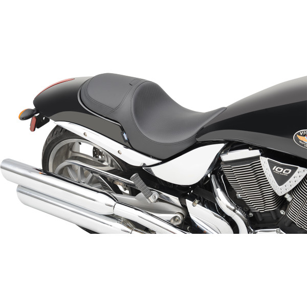 0810-1583 DRAG シート プレデター 05年-14年 ヴィクトリー ハマー スムースステッチ カーボン