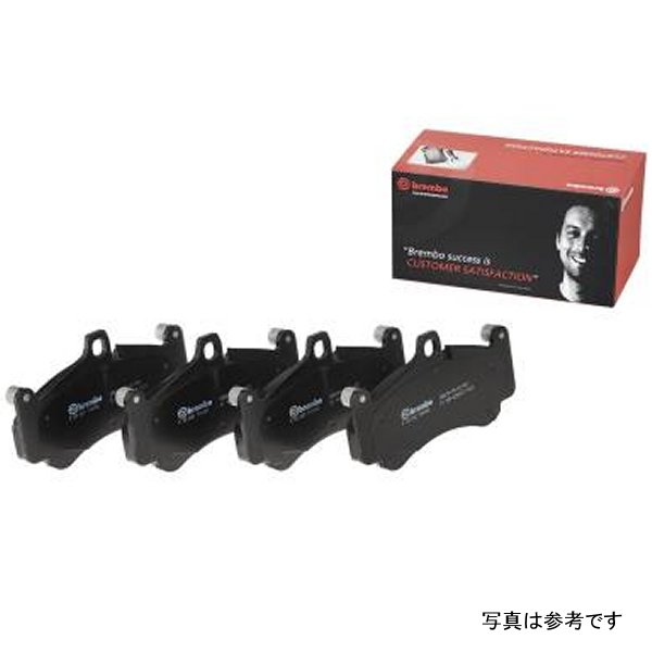 Brembo 89-95 BMW 525i Premium NAO Ceramic OE Equivalent Pad - フロント