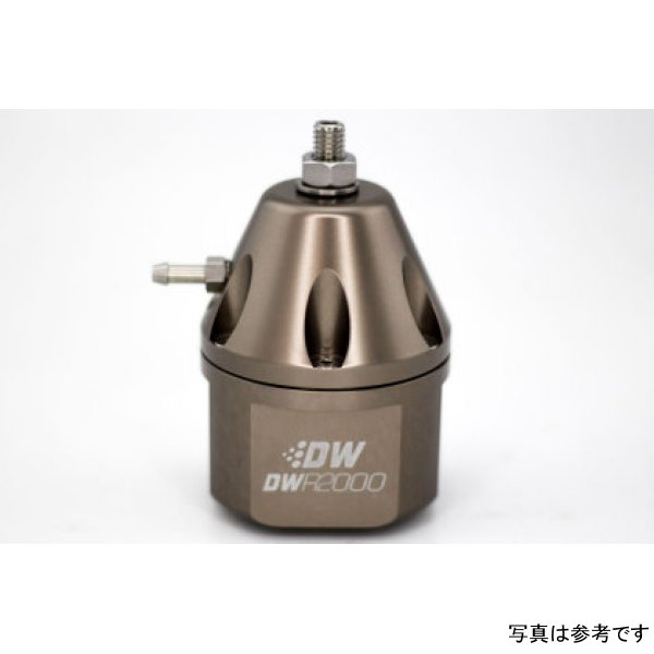 DeatschWerks DWR2000 アジャスタブル フューエル Pressure レギュレーター - Titanium