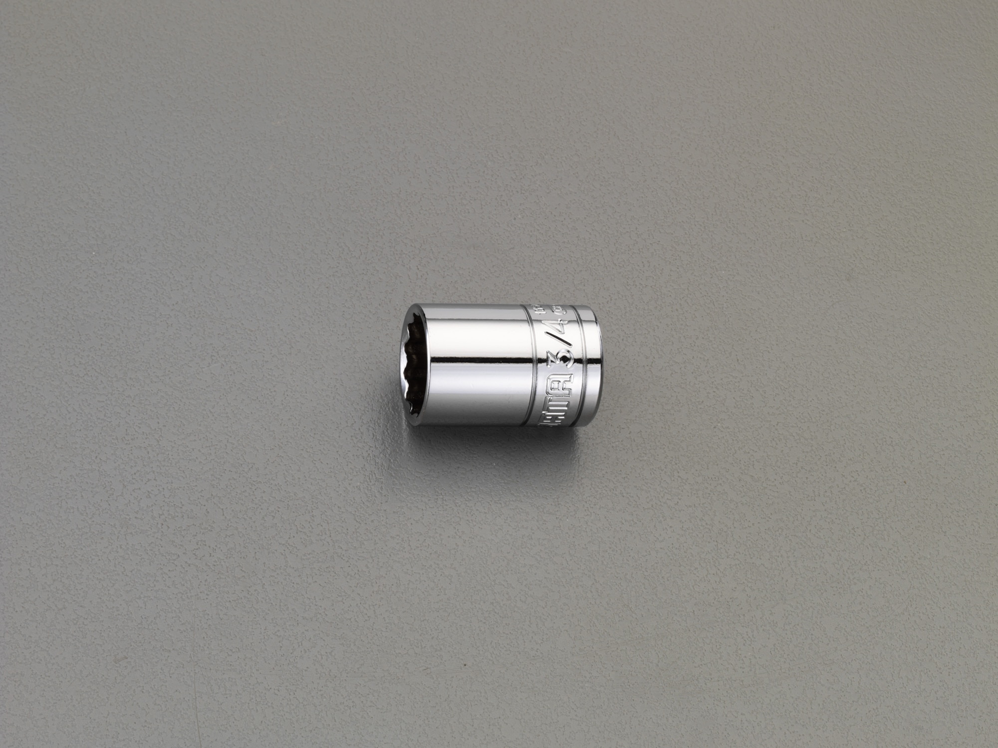EA687CS-314 エスコ ESCO 1/2"sqx1 1/8 " ソケット(12角)