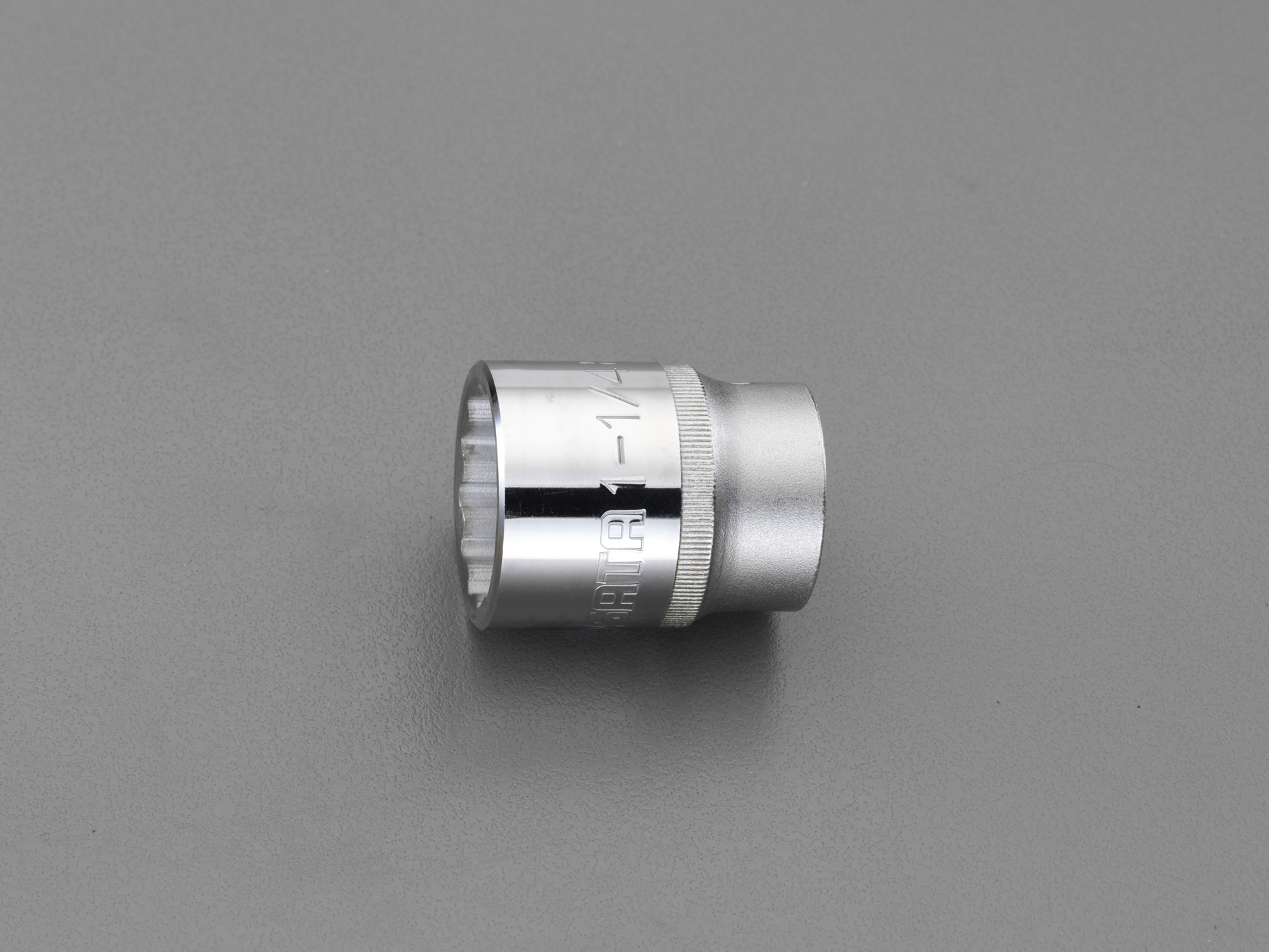 EA687ES-111 エスコ ESCO 3/4"sqx1 3/8 " ソケット