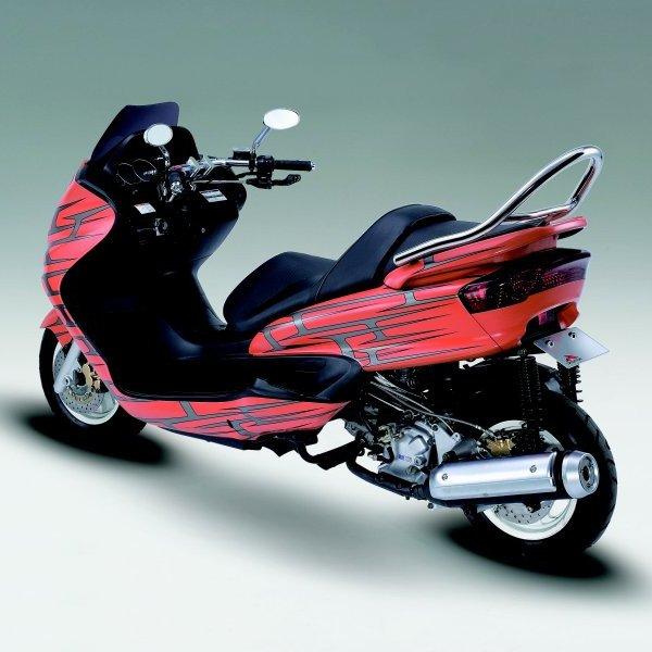 HF1017M-01 ハリケーン ロングホイールベースキット マジェスティ250/C