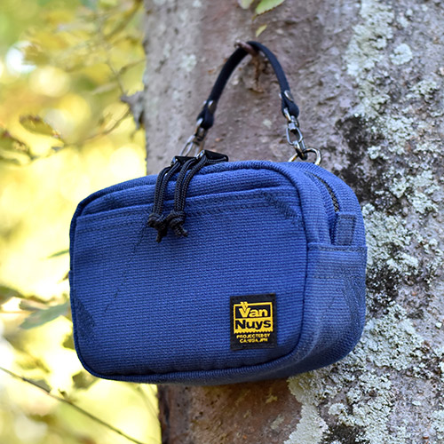＜VanNuys×ANA＞シートファブリック トラベルポーチ KDX-19 （ショルダーベルト付き）